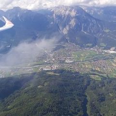 Flugwegposition um 15:09:31: Aufgenommen in der Nähe von Gemeinde Oberhofen im Inntal, Oberhofen im Inntal, Österreich in 2561 Meter